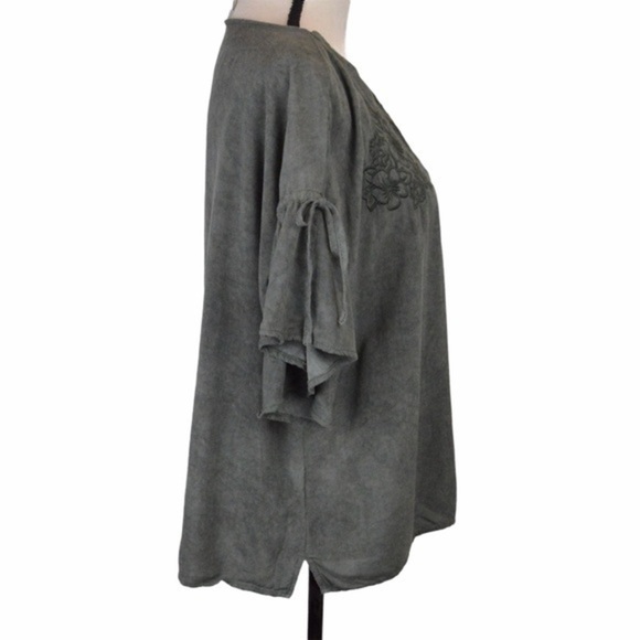 Soft Rayon Tie Flutter Sleeve Boxy Fit Top - Picture 4 of 10